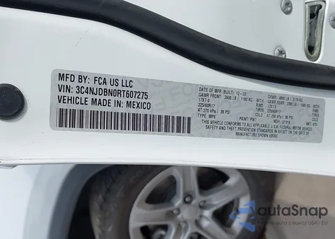 2024 Jeep Compass Latitude 4X4 from USA, damaged, VIN 3C4NJDBN0RT607275